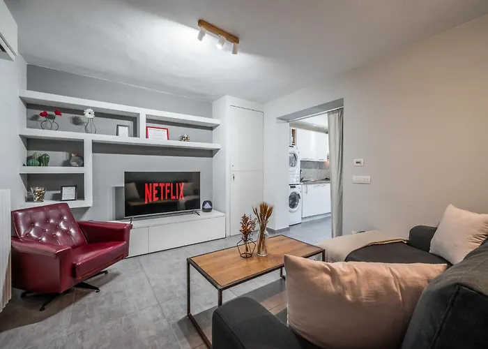 Al Mulein - 2 Passi Dal Centro Con Parcheggio Lägenhet