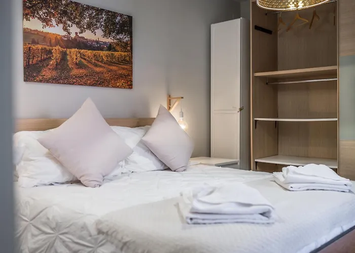 Al Mulein - 2 Passi Dal Centro Con Parcheggio Lägenhet Modena