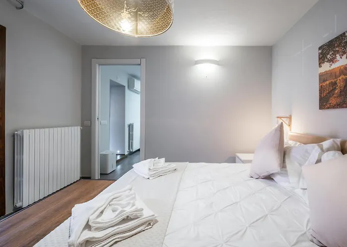 Lägenhet Al Mulein - 2 Passi Dal Centro Con Parcheggio *