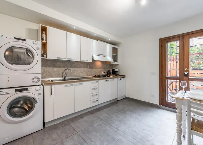 Al Mulein - 2 Passi Dal Centro Con Parcheggio Lägenhet *